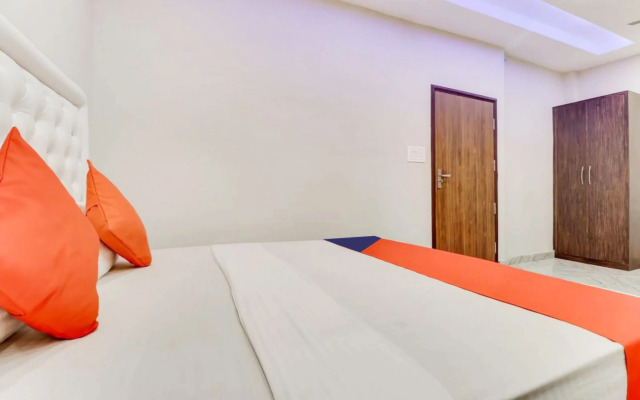 Goroomgo Harihar Guest House Haridwar