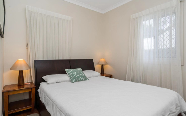 Byron Bay Accom 69 Massinger Street - Bimbimbi