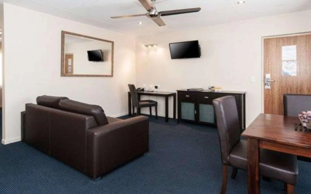 Quality Hotel Robertson Gardens