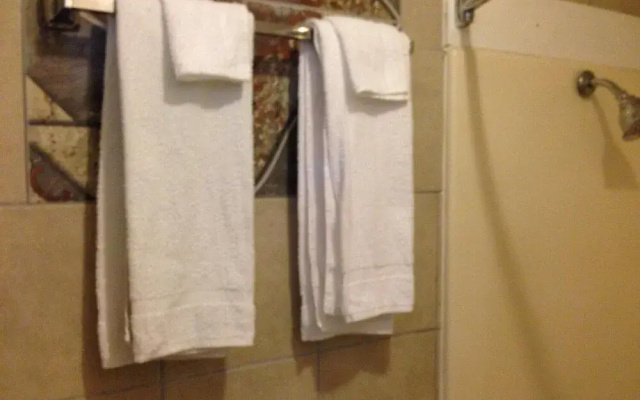 Executive Inn