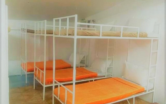 Bunks Makati - Hostel