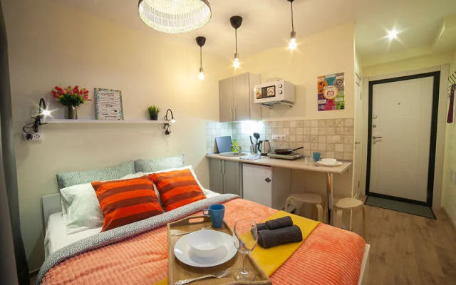 Диван и Чемодан на ул. Сибиряков-Гвардейцев, 15/1