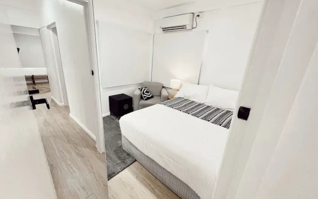 Gladstone Apartments