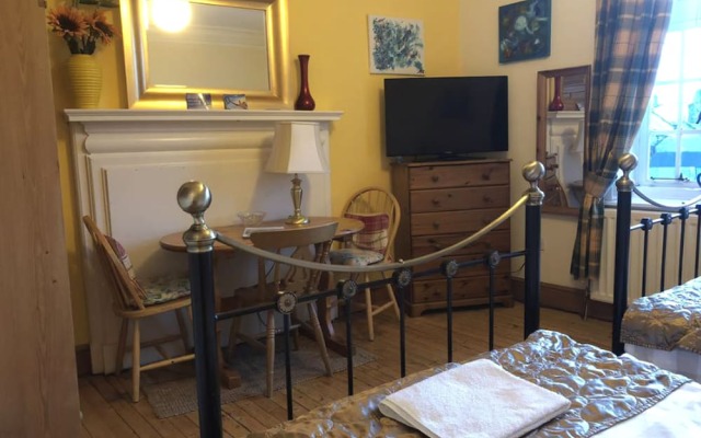 Self Catering Guest Rooms Duns