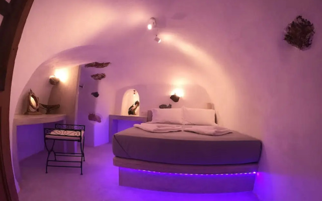 The Commander s Cave