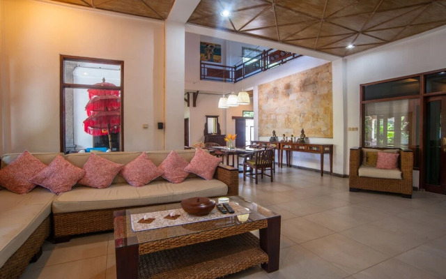 Villa Este, Seminyak