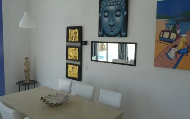 Art Villa Sea Inspiration