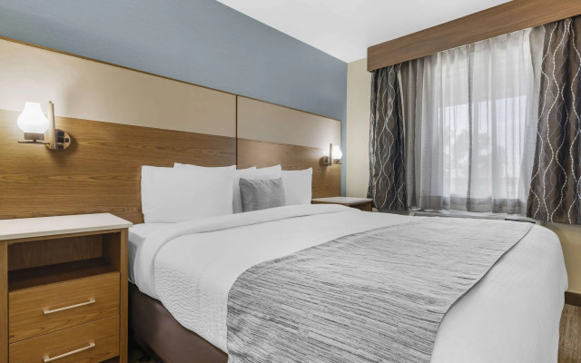 Best Western Carlsbad by the Sea