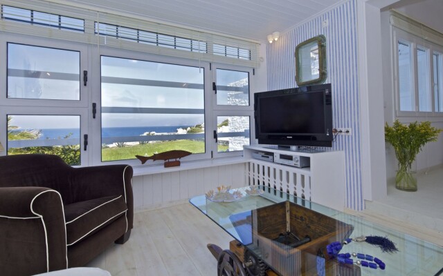 Amalgam Homes Paros