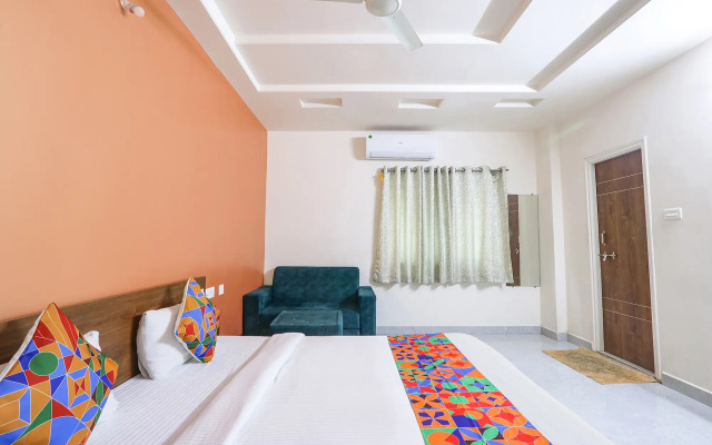 Fabhotel Golden Hitech