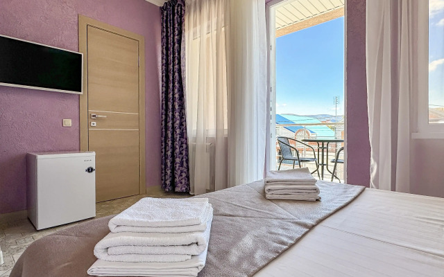 Ника (Кабардинка)