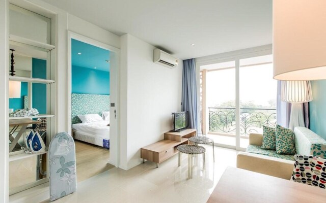 Atlantis condo resort pattaya by Jing