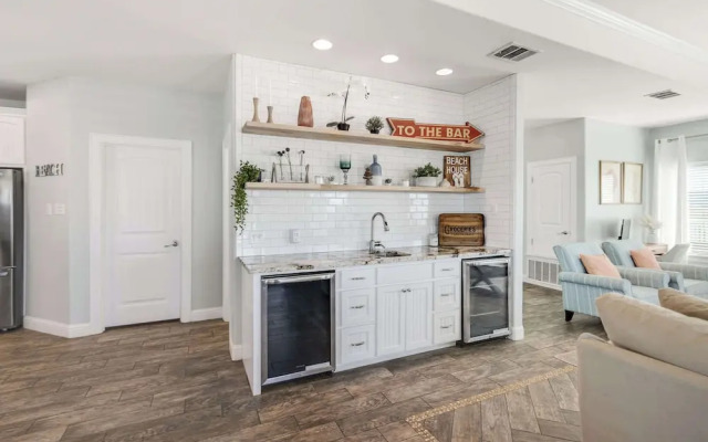 Ocean Views Optional Golf Cart Sleeps 14