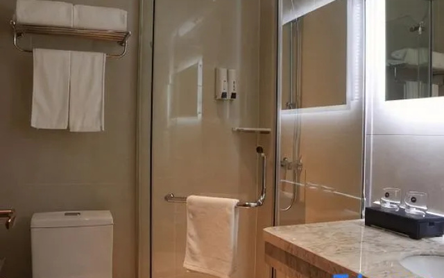 Homeinn Yiju Hotel (Yantai High-Speed Railway Station Red Star Macalline) – Bathroom – Yantai