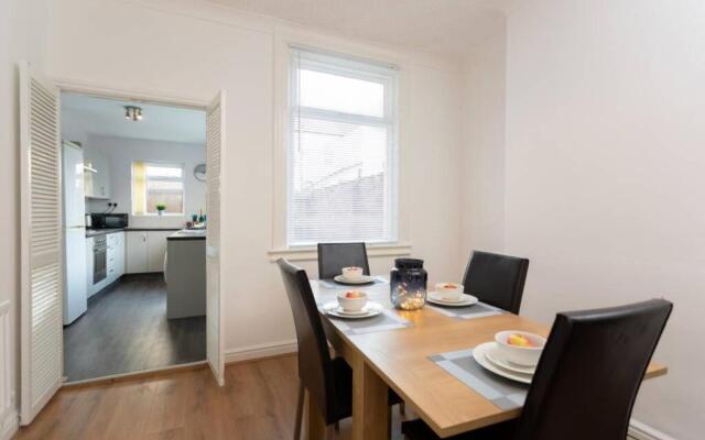 Winston House Stockton Central Workstays UK