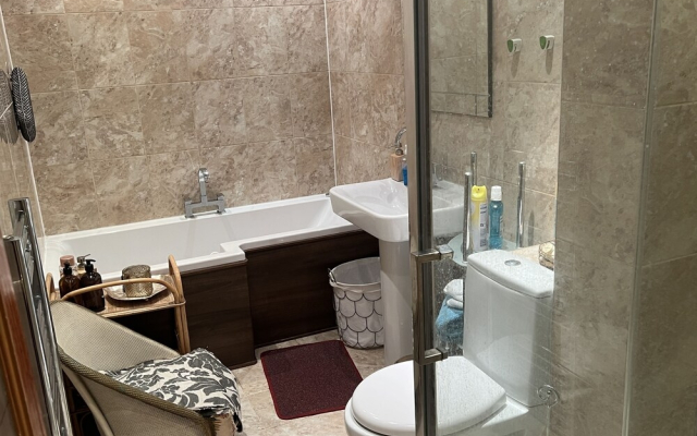 Stunning 3-bed House in Enfield, can Sleep 10