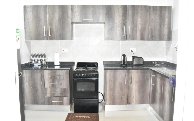 Specious Old Zamtel flats