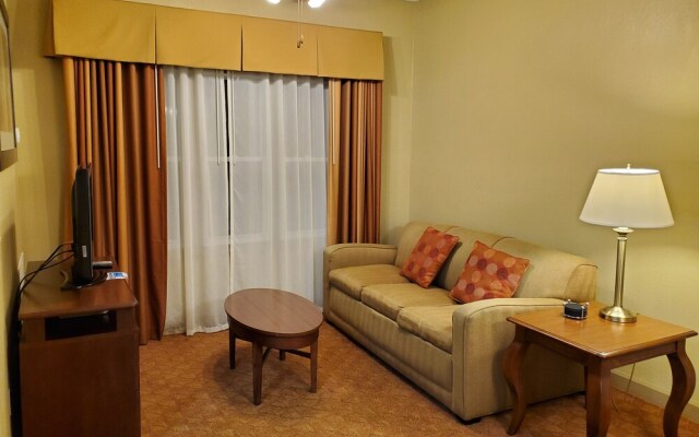 Nashville 2BD Lockoff