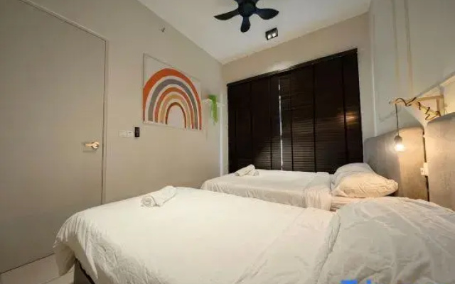 TRION The 108 Family Suite Pool & City view