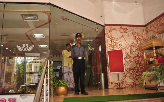 Oyo 47787 Sri Annapoorna Towers