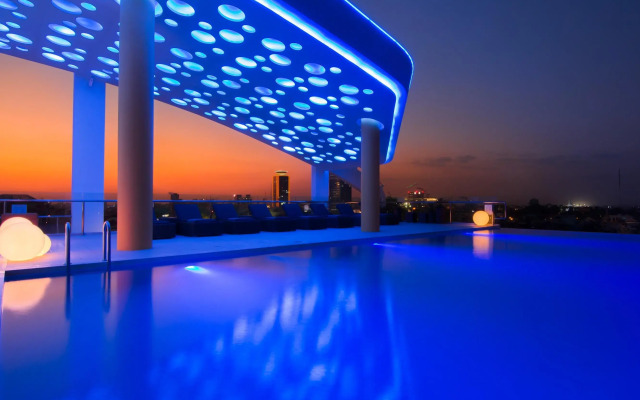 SUN & MOON, Urban Hotel