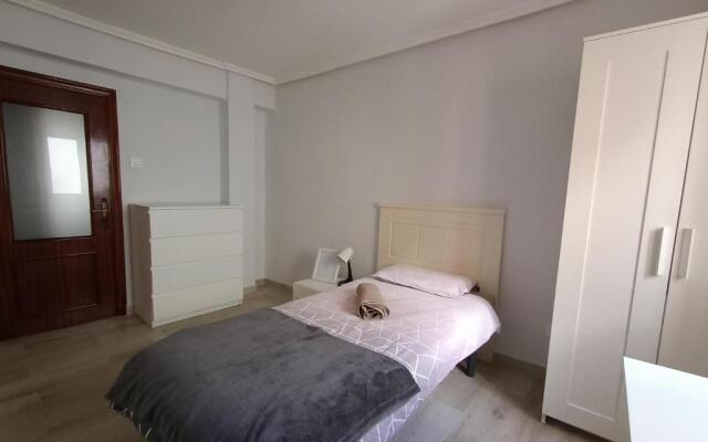 Piso San Roque 3 hab cerca del centro y universidad