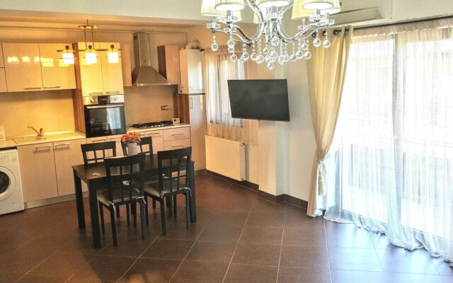 Casa Bella Apartments