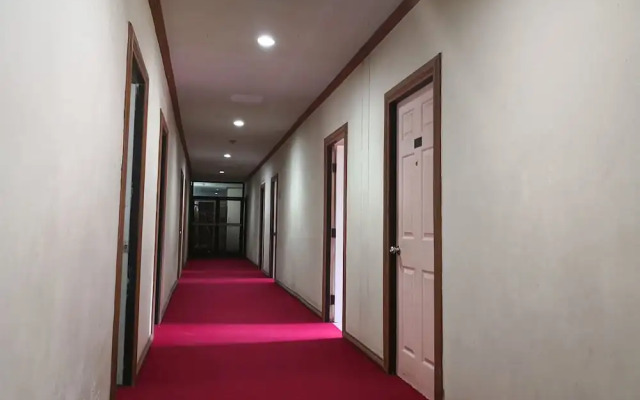 CL Garden Inn
