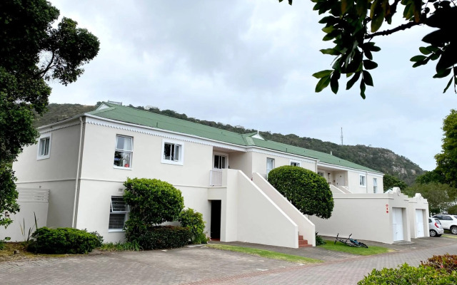 Ocean Pearl Apartment