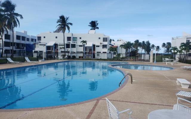 Relax Beachfront Complex at Rio Grande