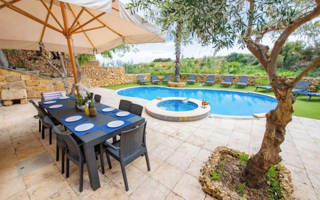 Villa Soldanis 6 Bedroom Villa With Private Pool