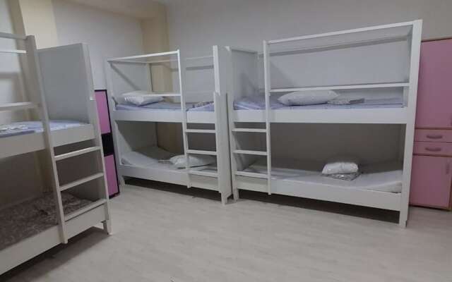 Maximus Hostel