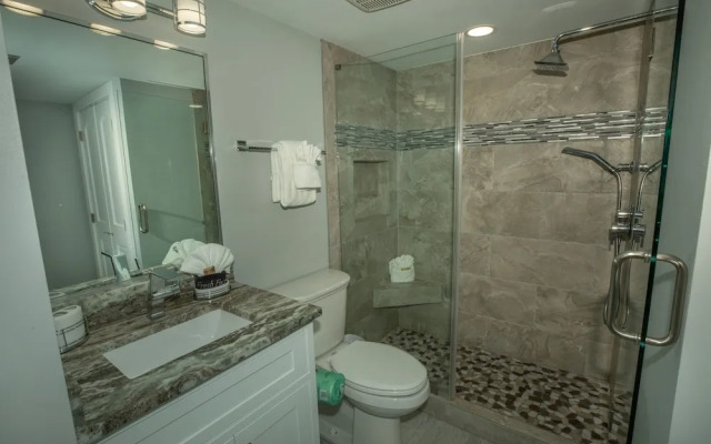 2106 is a Gulf Front 3 bedroom unobstructed views by RedAwning