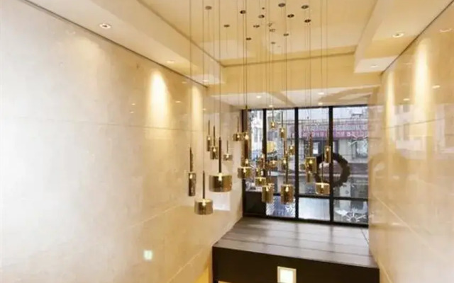 Staz Hotel Myeongdong 1