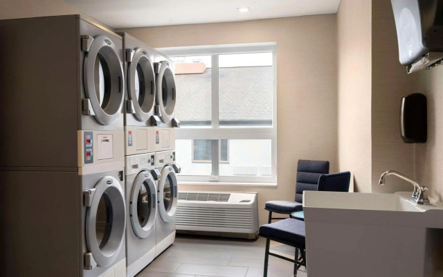 Hampton Inn & Suites Worcester