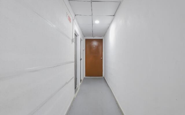 OYO 79236 Hotel Laksh