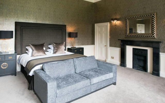 Balbirnie House