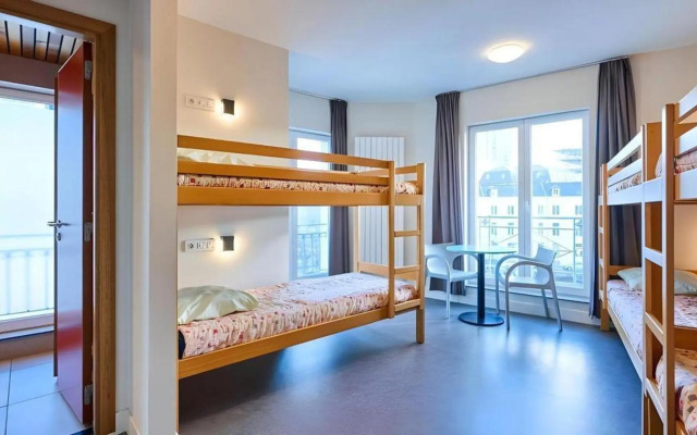Jacques Brel Youth Hostel