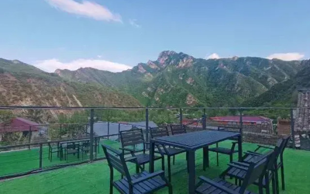 Banshan Banshui Guesthouse