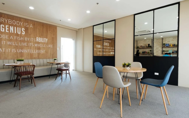 RedDoorz Premium @ Vista Heights Legarda