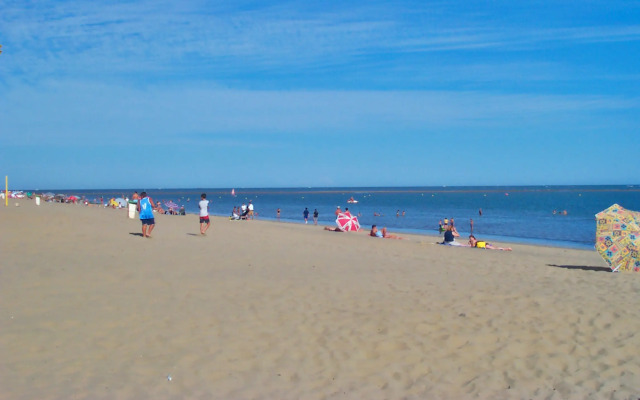 Apartamentos Leo Canela