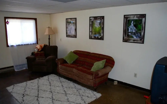 Little Trail Creek Cabins