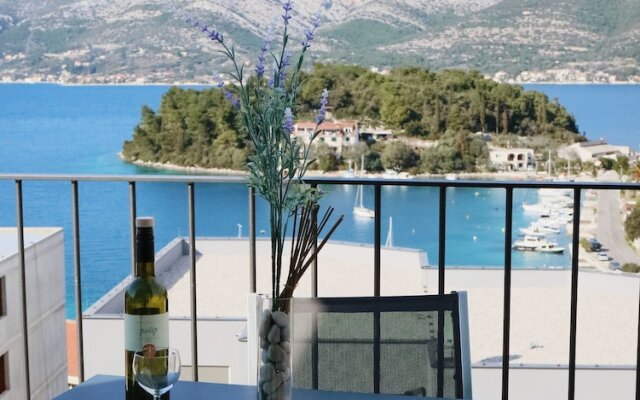 White Cloud Apartments