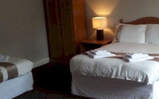 The Drovers Inn Hotel & Bluebell Bar and Grill