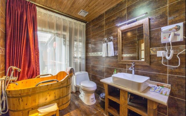 Lijiang Riverside Boutique Inn