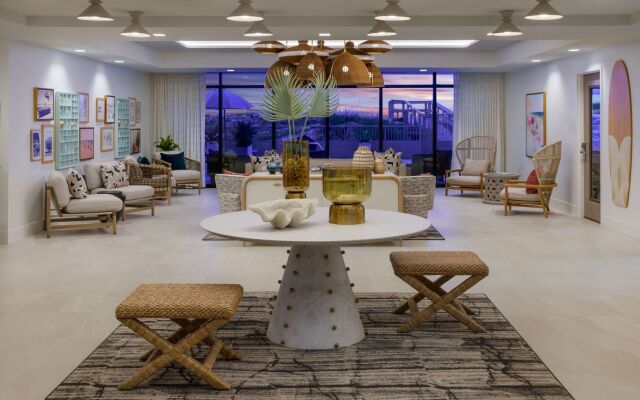 Beal House Fort Walton Beach, Tapestry Collection by Hilton