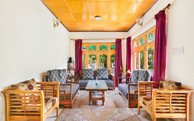 Himalayan Eco Resort
