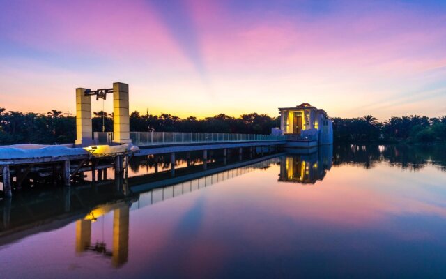 Shangrila Boutique Hotel