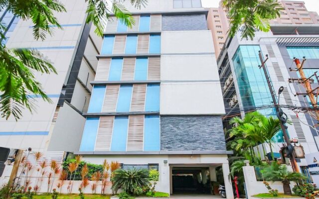 OYO 18335 Flagship Eaglewood Hotels