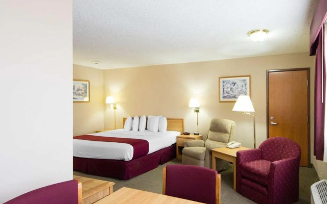 Econo Lodge Blackwell - I-35